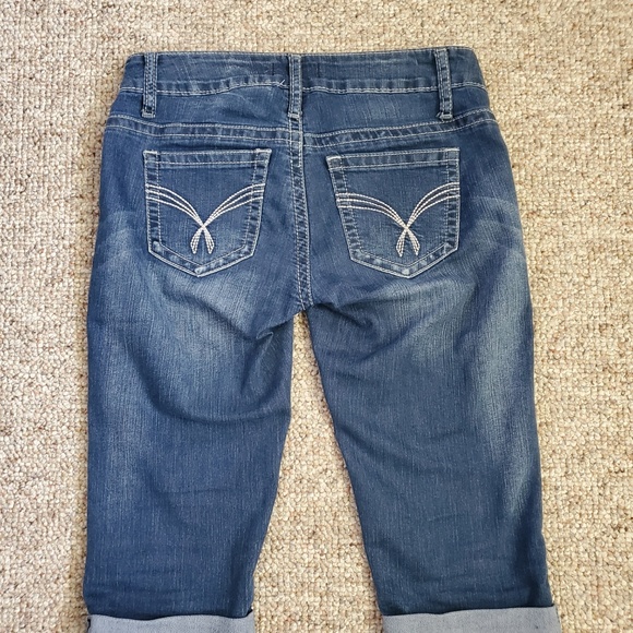 Jean Capri's - Picture 2 of 2